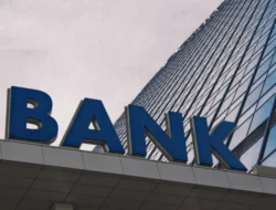 Jangan Sampai Salah Jadwal! Ini Jam Operasional Bank Mandiri, BRI, BCA, BNI, dan BSI Selama Libur Nataru 2025