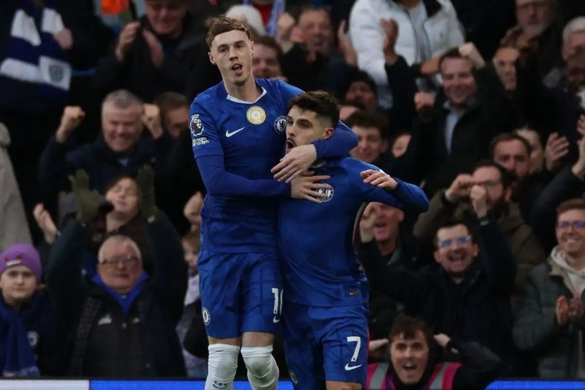 Justin Kluivert Cetak Gol, Bournemouth Tahan Chelsea 2-2 di Stamford Bridge!