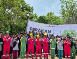 Pemuda dan Pelajar Bersama SKK Migas–KEI Hijaukan Empat Pulau di Sapeken