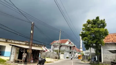 Prakiraan Cuaca Kabupaten Sampang Hari Ini: Sore Cerah, Suhu Capai 32°C