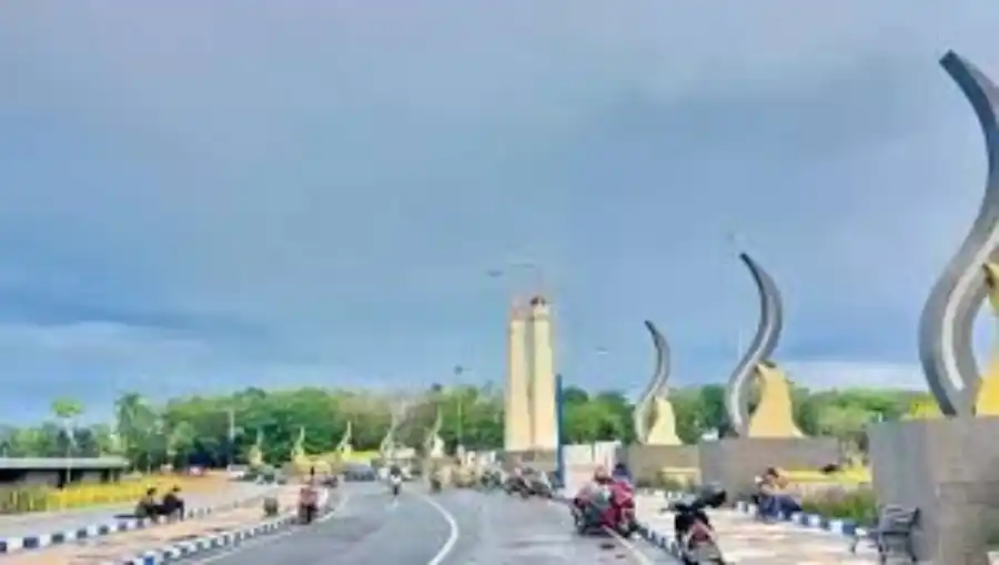 Waspada Hujan Ringan Siang hingga Sore! Ini Prakiraan Cuaca Kabupaten Sampang Hari In