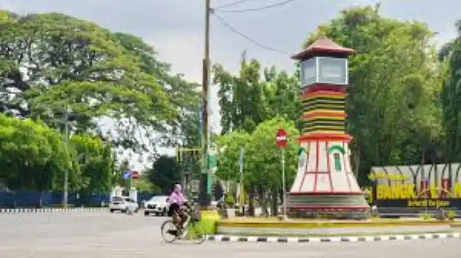 Waspada Hujan Ringan di Siang Hari! Ini Prakiraan Cuaca Kabupaten Bangkalan Hari Ini