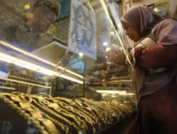 Harga Emas Perhiasan Hari Ini Stabil, Simak Daftar Lengkap per Karat!