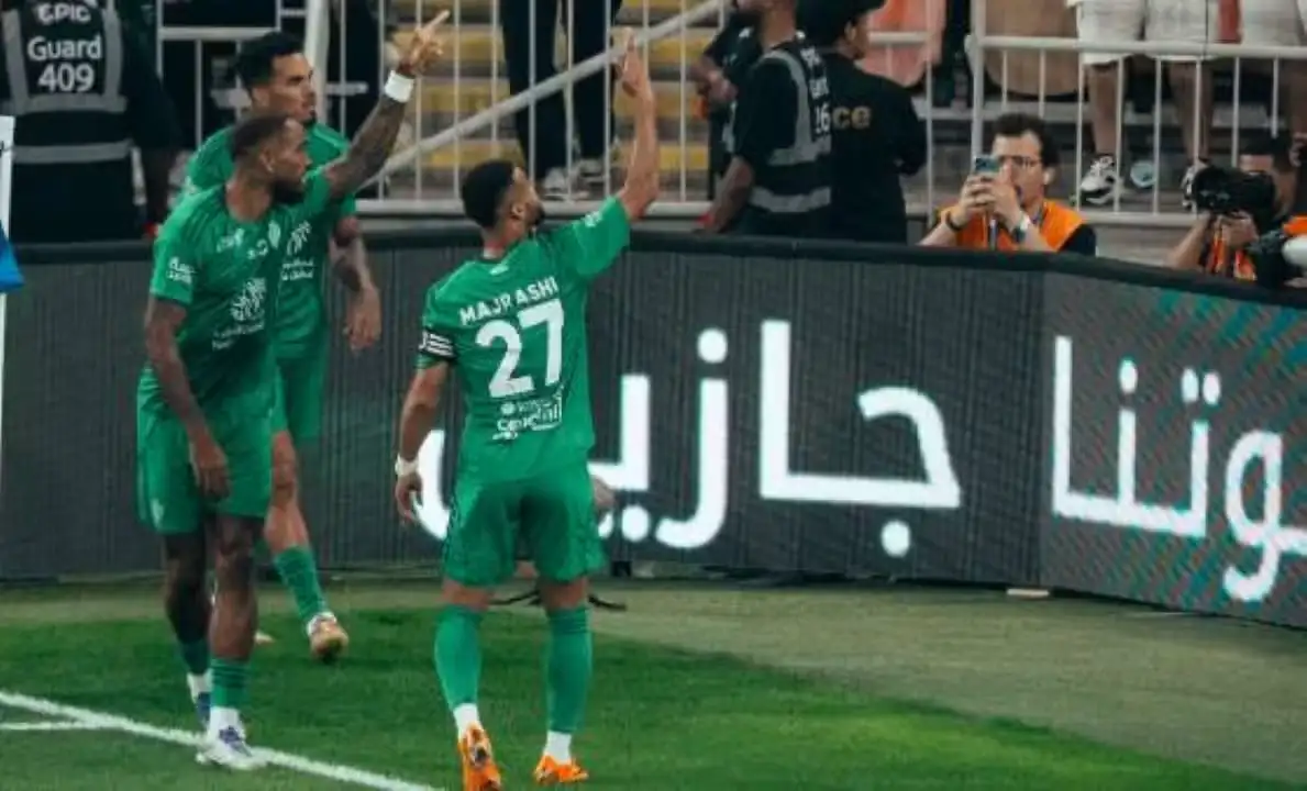 Ivan Toney Guncang Al Nassr! Al Ahli Unggul 2-0 di Babak Pertama Derby Saudi