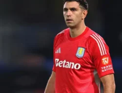 Masa Depan Dibu Martínez di Aston Villa Dipertanyakan, Eks Bintang Villa: “Saatnya Biarkan Pergi!”