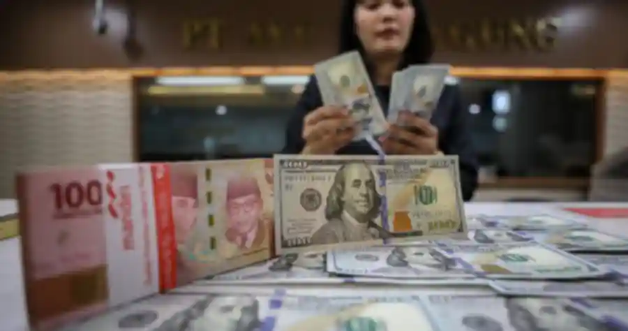 Rupiah Melemah ke Rp16.850 per Dolar AS, Ini Penyebabnya!