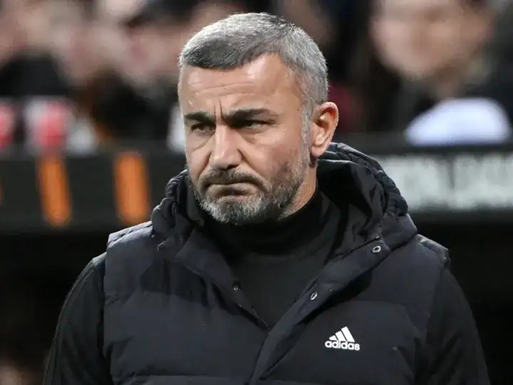 Qarabag FK, Eintracht Frankfurt, Liga Champions, UEFA, prediksi pertandingan, berita olahraga, Dino Toppmoller, Qurban Qurbanov