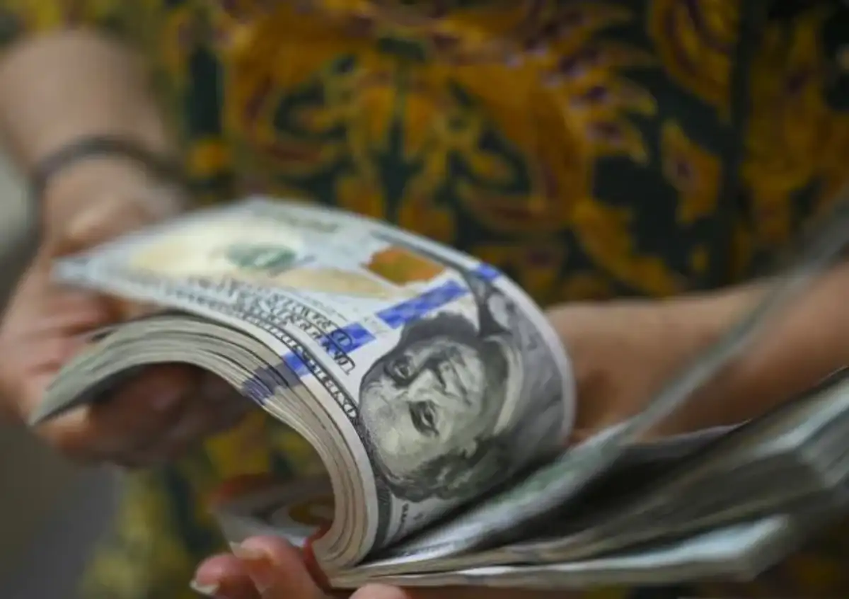 Rupiah Melemah ke Rp16.985 per Dolar AS, Terus Tergerus Sejak Awal Pekan