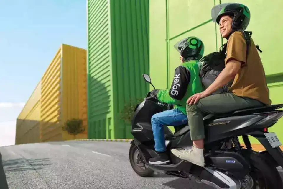 Saham GOTO Melesat 5,97%, Investor Serbu di Tengah Isu Merger dengan Grab