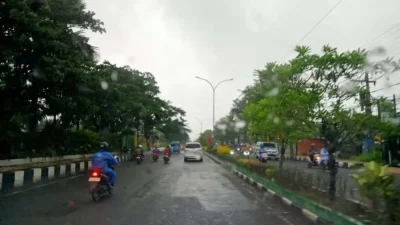 Cuaca Bangkalan Hari Ini: Berawan Sepanjang Hari, Waspada Hujan Ringan & Kabut Siang
