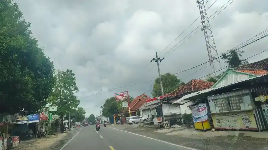 Cuaca Sumenep Hari Ini: 24 Kecamatan Berpotensi Hujan Ringan Siang, Suhu 23-31°C