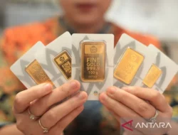 Harga Emas Antam Anjlok Rp14.000 per Gram, Ini Daftar Lengkap Terbarunya!