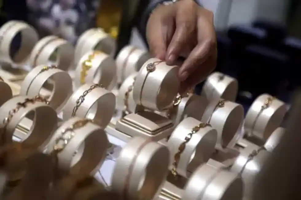 Harga Emas Perhiasan Melesat! 22 Karat Tembus Rp2,69 Juta per Gram Hari Ini
