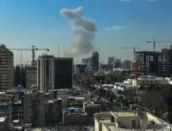 Iran Tutup Wilayah Udara Usai Serangan Israel-AS, Ledakan Guncang Teheran