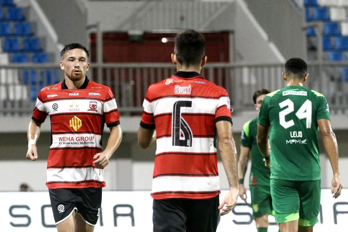 Madura United vs Arema FC: Prediksi Skor & Susunan Pemain Super League 21 Februari 2026
