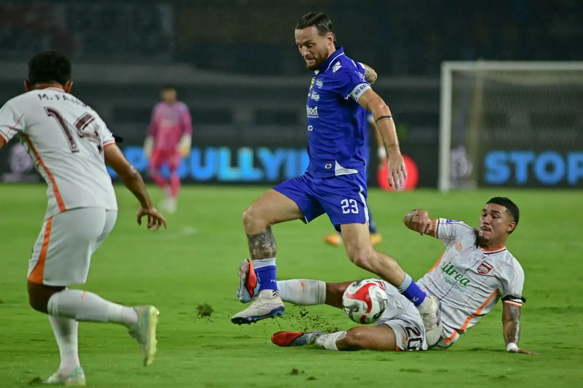 Marc Klok Kembali! Persib Bandung Siap Hadapi Madura United di GBLA