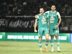 Tavares Beberkan Penyebab Persebaya Terpuruk: Lemah Antisipasi Bola Mati Jadi Fokus Utama Hadapi PSM