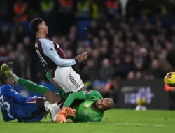 Chelsea vs Aston Villa: Laga Krusial Papan Atas Premier League, Rosenior Waspadai Lini Depan Tajam Villa