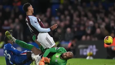 Chelsea vs Aston Villa: Laga Krusial Papan Atas Premier League, Rosenior Waspadai Lini Depan Tajam Villa