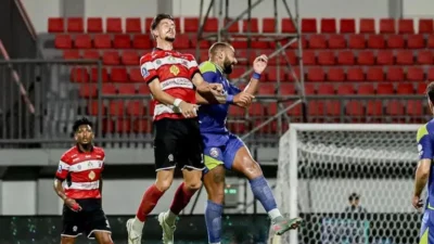 Madura United Resmi Ganti Pelatih: Langkah Darurat Demi Lolos dari Jurang Degradasi!