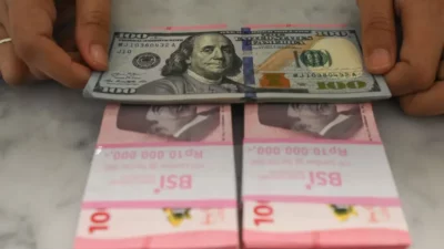 Rupiah Hari Ini Semakin Menguat Tajam ke Rp16.867, Dolar AS Keok Akibat Konflik Mereda