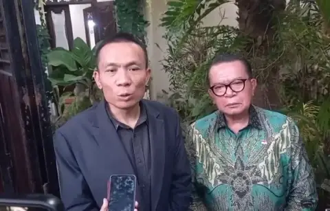 Sowan ke Solo, Rismon Sianipar Minta Maaf Langsung ke Jokowi Terkait Tuduhan Ijazah Palsu