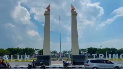 Cuaca Sampang Hari Ini: Cerah Berpotensi Badai Petir, Suhu Capai 35°C