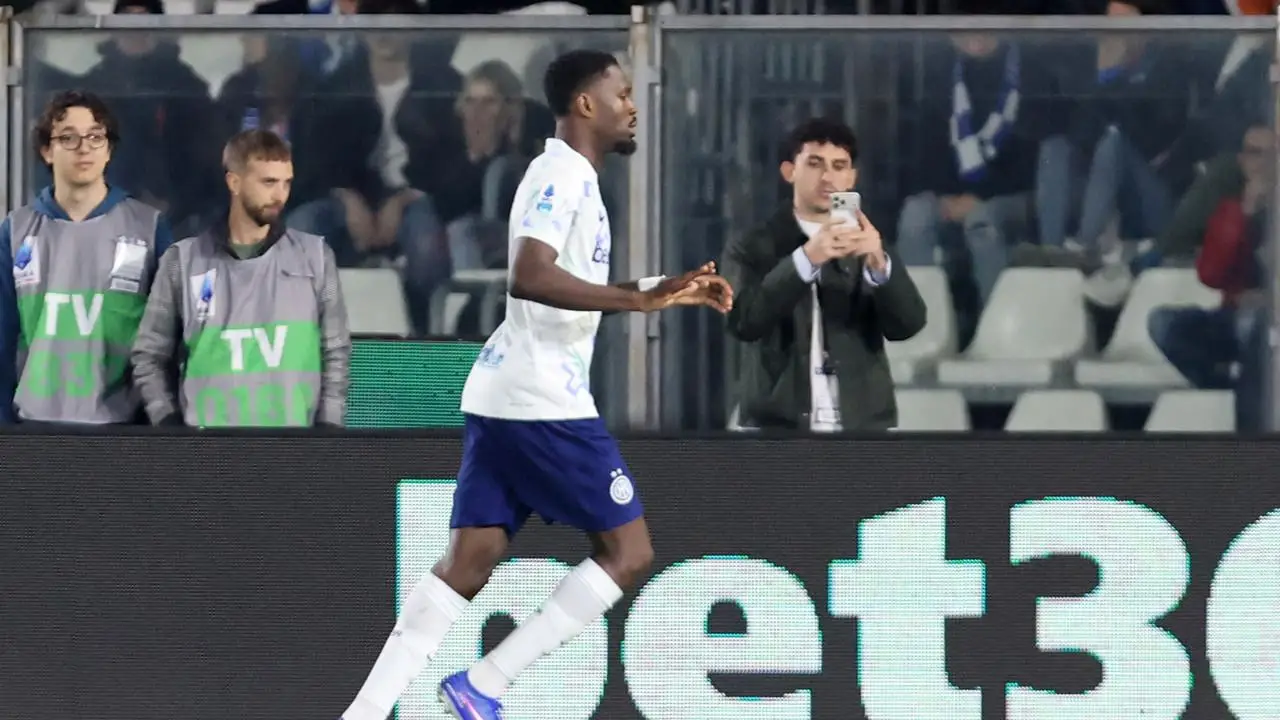 Como vs Inter Milan: Drama 7 Gol! Nerazzurri Menang Tipis 4-3 dan Kokoh di Puncak Klasemen Liga Italia!
