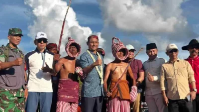 Festival Ojhung Sumenep 2026 Hipnotis Wisatawan di Pantai Galung