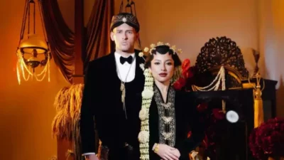 Geger! Jennifer Coppen dan Justin Hubner Pamer Foto Prewed Adat Jawa, Segera Menikah?