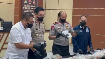 Geger Temuan 27 Kg Kokain di Pantai Sumenep, Kapolda Jatim Beri Peringatan Keras!