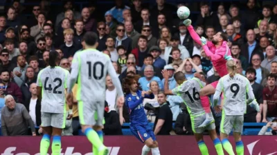 Hajar Chelsea 3-0, Man City Dekati Arsenal di Puncak