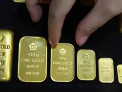 Harga Emas Antam Hari Ini Kamis 30 April 2026 Anjlok Rp15.000 — Cek Daftar Lengkap dan Harga Buyback Terbaru
