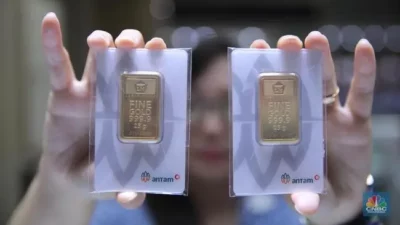 Harga Emas Antam Runtuh Rp42.000 Hari Ini, Efek Panasnya Geopolitik Timur Tengah!