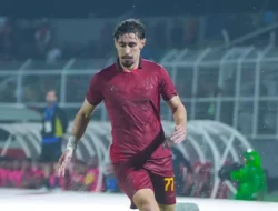 Hasil Arema FC vs Malut United: Drama VAR dan Gol Sepak Pojok Hiasi Babak Pertama