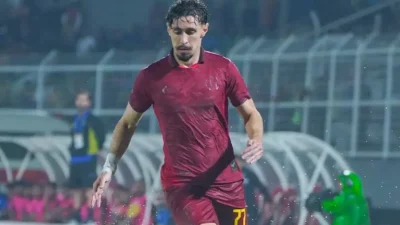 Hasil Arema FC vs Malut United: Drama VAR dan Gol Sepak Pojok Hiasi Babak Pertama