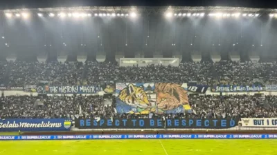 Klasemen Liga 1: Persib Bandung Ditahan Imbang Arema FC 0-0: Dominasi Maung Bandung Terbentur Tembok Kokoh Singo Edan