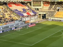 Laga krusial Roda JC vs Willem II Senin (5/4) di Limburg. Pertarungan hidup mati perebutan tiket & posisi play-off promosi. Cek infonya!