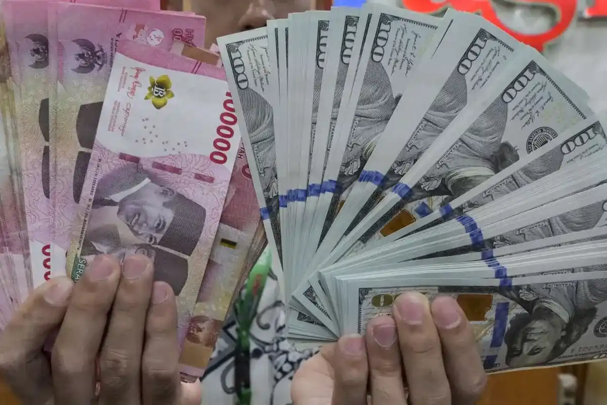 Kurs Rupiah Hari Ini Rabu 29 April 2026: Melemah ke Rp17.324, Ini Penyebab dan Prediksinya