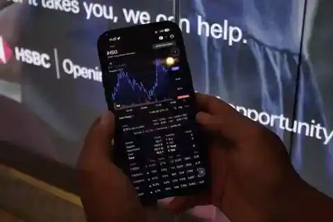 Saham BBRI Anjlok Tajam Pagi Ini, Ternyata Ini Penyebab Utamanya