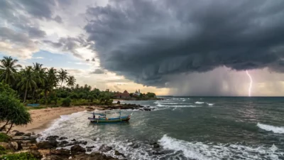 Waspada! Sumenep Berpotensi Hujan Petir Siang Ini, Cek Prediksi Cuaca Lengkapnya