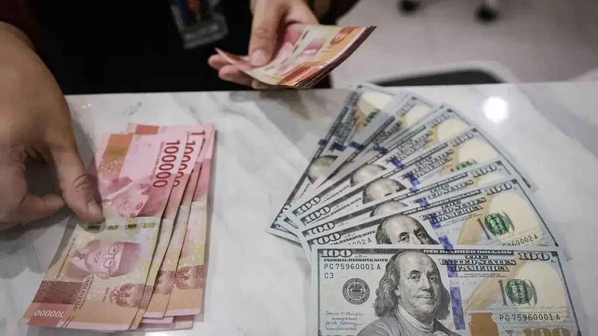 Dolar Makin Perkasa! Rupiah Hari Ini Keok ke Level Rp17.743, Terburuk Sepanjang Sejarah?