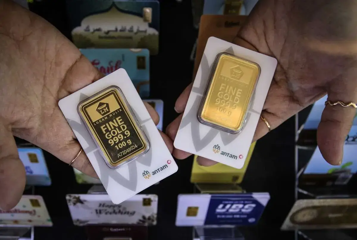 Harga Emas Antam Hari Ini 13 Mei 2026 Anjlok Rp 20 Ribu, Cek Tabel Lengkap Semua Ukuran!