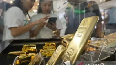 Harga Emas Antam Hari Ini Stabil Tinggi di Rp 2,7 Jutaan, Investor Diminta Waspada Fluktuasi Global
