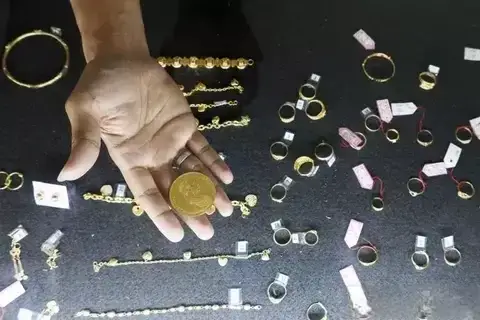 Harga Emas Perhiasan Hari Ini 10 Mei 2026: Cek Rincian Lengkap Kadar 12-24 Karat yang Stabil