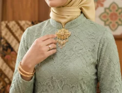 Ingin Tampil Mewah? Ini Rekomendasi Perhiasan Emas yang Cocok untuk Kebaya Hijab Terbaru 2026