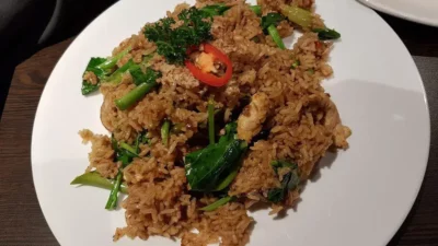 Resep Nasi Goreng Kampung Spesial Gurih Meresap, Rahasia Anti Lembek ala Restoran!