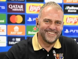 Resmi! Barcelona Perpanjang Kontrak Pelatih Hansi Flick Hingga Juni 2028