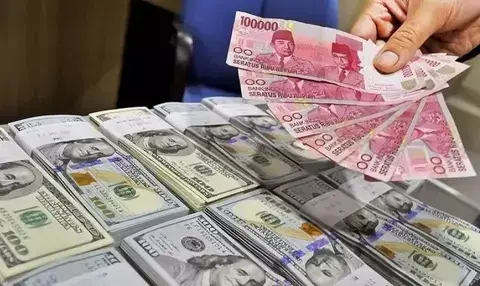 Rupiah Tembus Rp17.300! Cek Kurs Dollar-Rupiah Hari Ini Minggu 3 Mei 2026