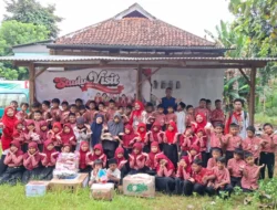 Tumbuhkan Empati Sejak Dini, Siswa FIES Sumenep Berbagi Ceria di Panti Asuhan Lenteng